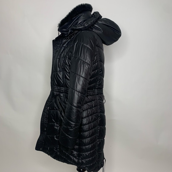 Women French Connection puffer jacket - Picture 3 of 6